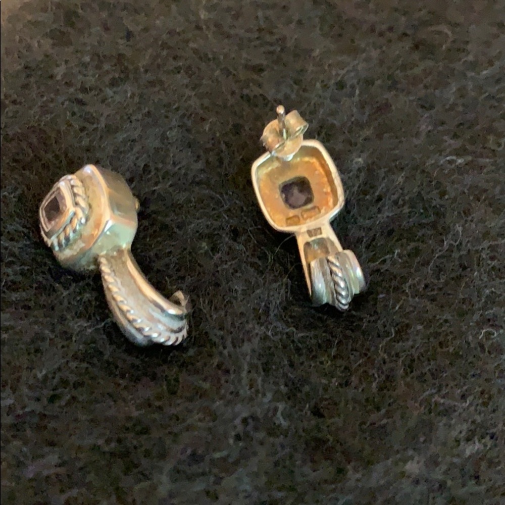 Earrings - Picture 2 of 3